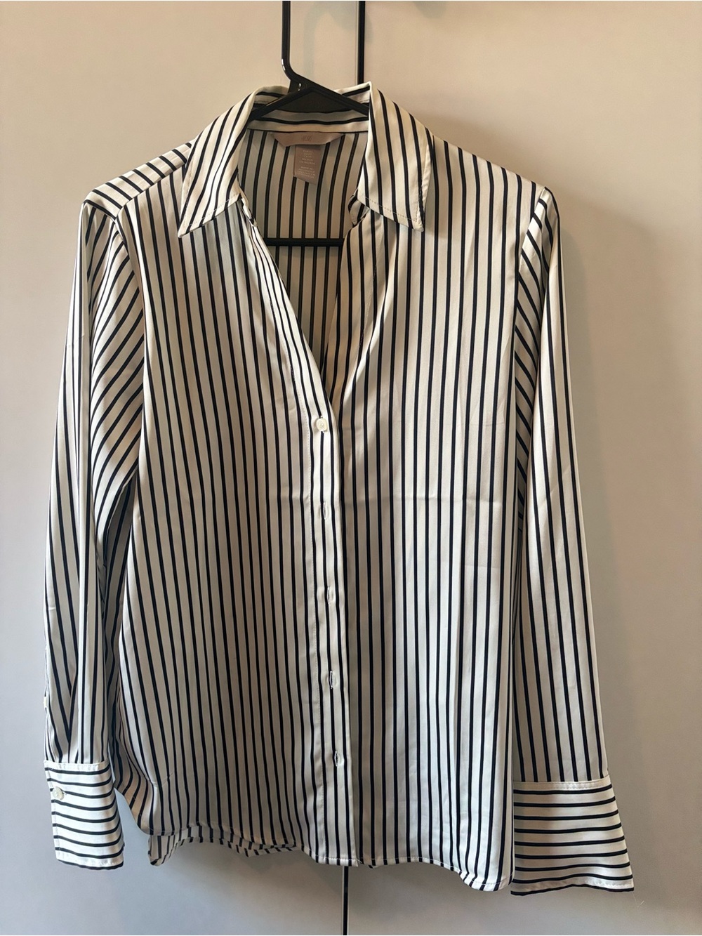 H&M White Button-Down Shirt with Black Vertical Stripes